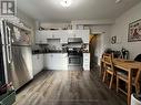 #2 - Main - 61 Chelsea Avenue, Toronto, ON  - Indoor Photo Showing Kitchen 
