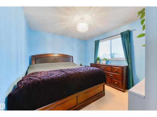 346 Secord Bv Nw, Edmonton, AB - Indoor Photo Showing Bedroom