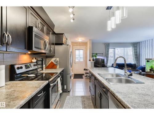 346 Secord Bv Nw, Edmonton, AB - Indoor Photo Showing Kitchen With Double Sink With Upgraded Kitchen