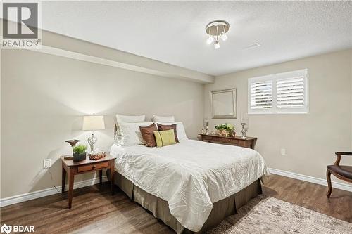 37 Brookside Terrace Unit# 29, Smith-Ennismore, ON - Indoor Photo Showing Bedroom