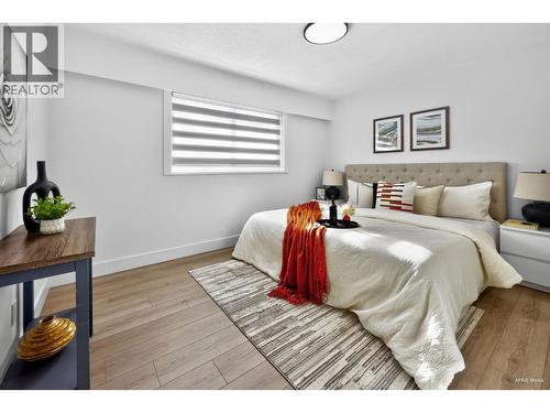 9831 Glenthorne Drive, Richmond, BC - Indoor Photo Showing Bedroom