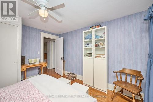 517 Crescent Road, Fort Erie (Crescent Park), ON - Indoor Photo Showing Bedroom