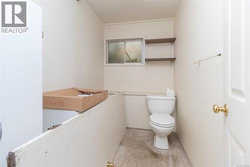 2834 Aldwynd Rd, Langford, BC - Indoor Photo Showing Bathroom