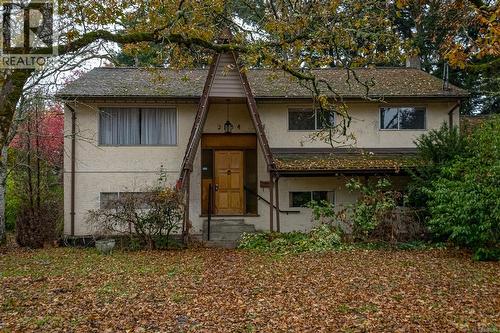 2834 Aldwynd Rd, Langford, BC - Outdoor