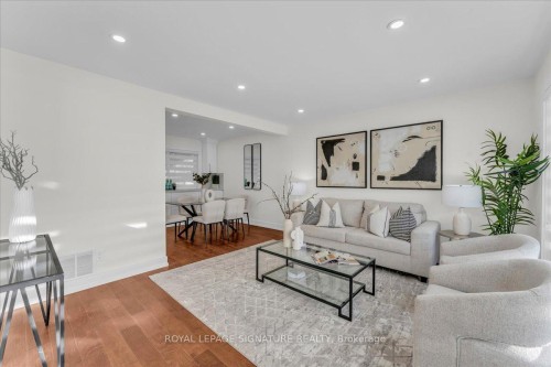 49 Ivordale Crescent, Toronto, ON - Indoor Photo Showing Living Room
