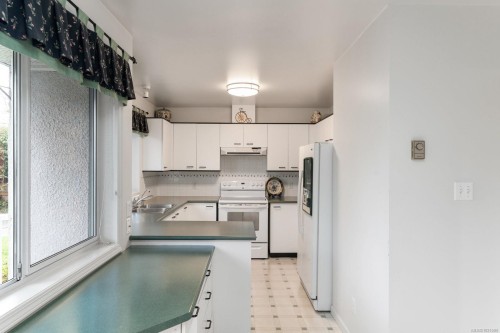 5-1356 Slater St, Saanich, BC 