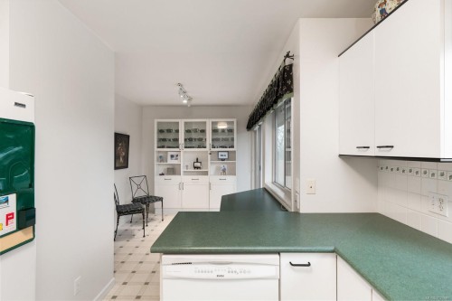 5-1356 Slater St, Saanich, BC 