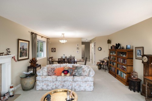 5-1356 Slater St, Saanich, BC 