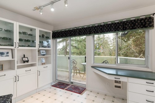 5-1356 Slater St, Saanich, BC 