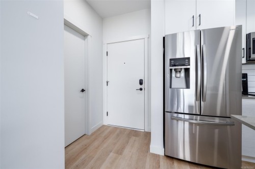315-2469 Gateway Rd, Langford, BC - Indoor Photo Showing Kitchen With Stainless Steel Kitchen