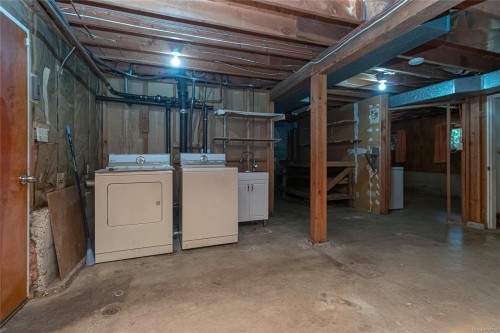 2834 Aldwynd Rd, Langford, BC 