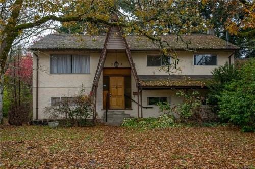 2834 Aldwynd Rd, Langford, BC 