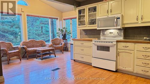 3042 Dangerfield Road W, North Grenville, ON - Indoor Photo Showing Kitchen