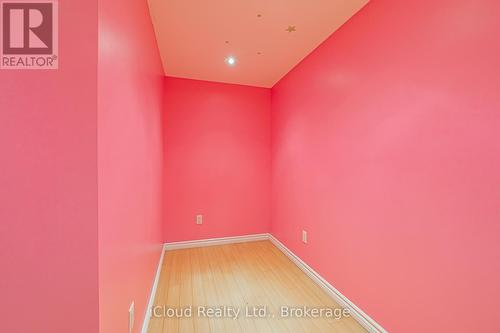 331 Archdekin Drive, Brampton, ON - Indoor Photo Showing Other Room