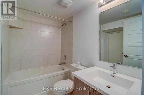 756 Heathrow Path, Oshawa, ON - Indoor Photo Showing Bathroom