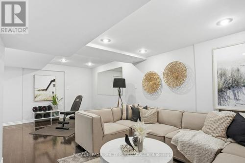 3488 Rebecca Street, Oakville, ON - Indoor Photo Showing Living Room