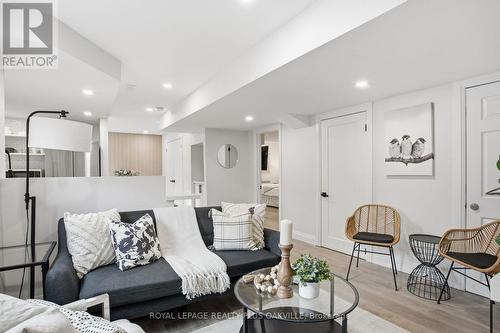 3488 Rebecca Street, Oakville, ON - Indoor Photo Showing Living Room