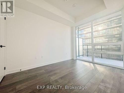 2001 - 117 Broadway Avenue, Toronto, ON - Indoor Photo Showing Other Room