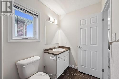 65 Norton Drive, Guelph (Grange Road), ON - Indoor Photo Showing Bathroom
