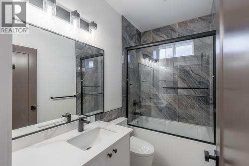 181 Holloway Drive, Kamloops, BC - Indoor Photo Showing Bathroom