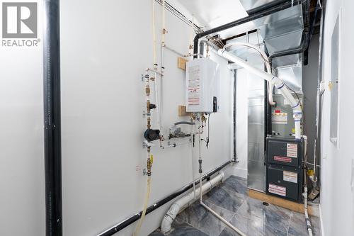 181 Holloway Drive, Kamloops, BC - Indoor