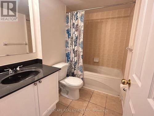 2 - 600 Shoreline Drive, Mississauga, ON - Indoor Photo Showing Bathroom