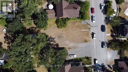 38 Oak Street, Kawartha Lakes (Fenelon Falls), ON 