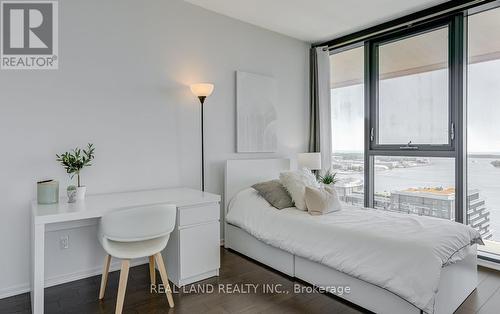 2009 - 16 Bonnycastle Street, Toronto, ON - Indoor Photo Showing Bedroom