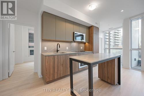 532 - 15 Richardson Street, Toronto, ON - Indoor Photo Showing Kitchen