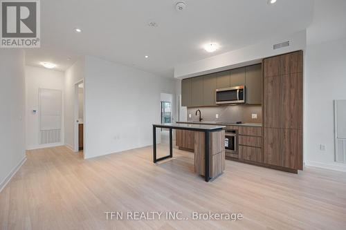 532 - 15 Richardson Street, Toronto, ON - Indoor Photo Showing Kitchen