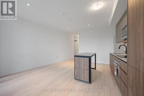 532 - 15 Richardson Street, Toronto, ON - Indoor