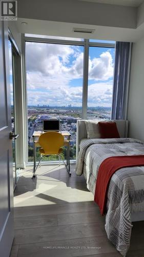 2004 - 7895 Jane Street, Vaughan, ON - Indoor Photo Showing Bedroom