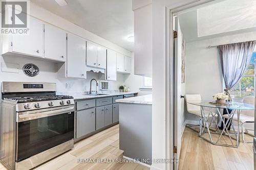107 Weber Street S, Waterloo, ON - Indoor Photo Showing Kitchen