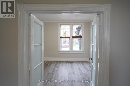 Main floor unit - 353 11Th Street E, Owen Sound, ON - Indoor Photo Showing Other Room