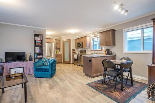 38 2695 Main Street, Winnipeg, MB - Indoor