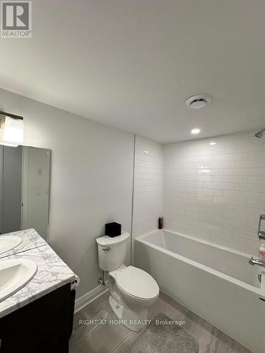 26 Stanhope Court, Ottawa, ON - Indoor Photo Showing Bathroom