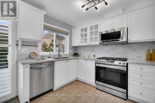 41 Ross Patrick Crescent, Newmarket, ON - Indoor Photo Showing Kitchen