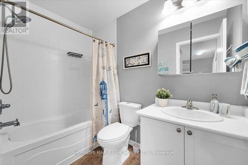 41 Ross Patrick Crescent, Newmarket, ON - Indoor Photo Showing Bathroom