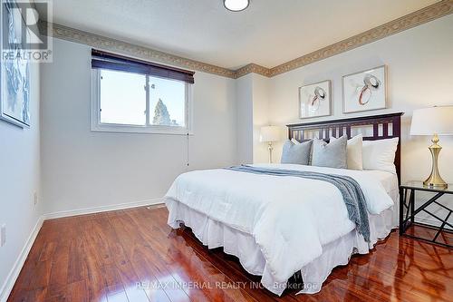 5633 Haddon Hall Road, Mississauga, ON - Indoor Photo Showing Bedroom