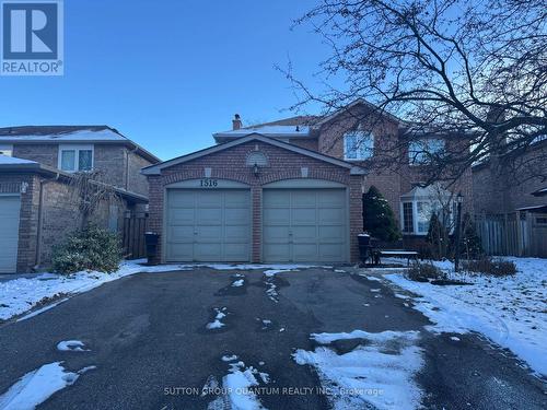1516 Stoneybrook Trail, Oakville, ON - Outdoor