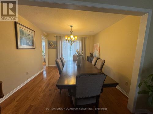 1516 Stoneybrook Trail, Oakville, ON - Indoor Photo Showing Dining Room