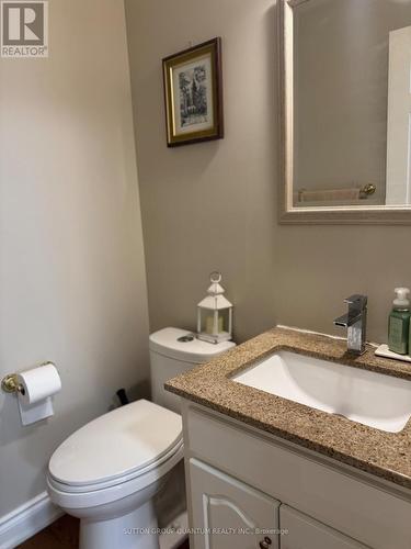 1516 Stoneybrook Trail, Oakville, ON - Indoor Photo Showing Bathroom