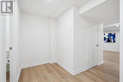 2909 Salerno Crescent, Mississauga, ON - Indoor Photo Showing Other Room
