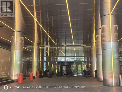 2608 - 3 Concord Cityplace Way, Toronto, ON - Indoor