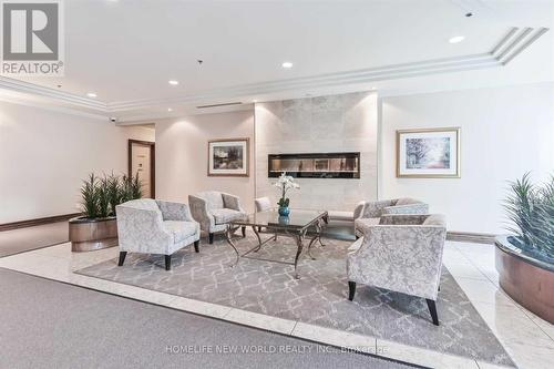 721 - 51 Baffin Court, Richmond Hill, ON - Indoor