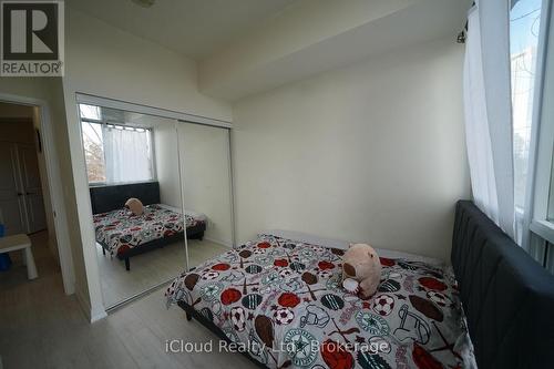 403 - 80 Absolute Avenue, Mississauga, ON - Indoor Photo Showing Bedroom