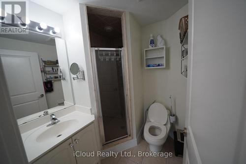403 - 80 Absolute Avenue, Mississauga, ON - Indoor Photo Showing Bathroom