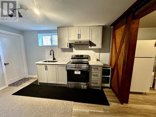 52 Meadow Park Drive, Huntsville, ON - Indoor Photo Showing Kitchen