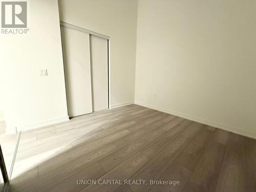 402 - 120 Broadway Avenue, Toronto, ON - Indoor Photo Showing Other Room