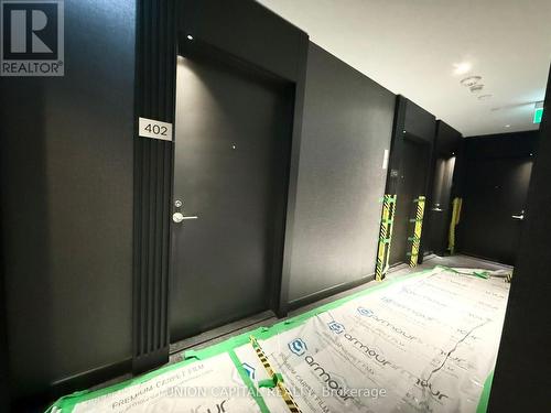 402 - 120 Broadway Avenue, Toronto, ON - Indoor Photo Showing Other Room